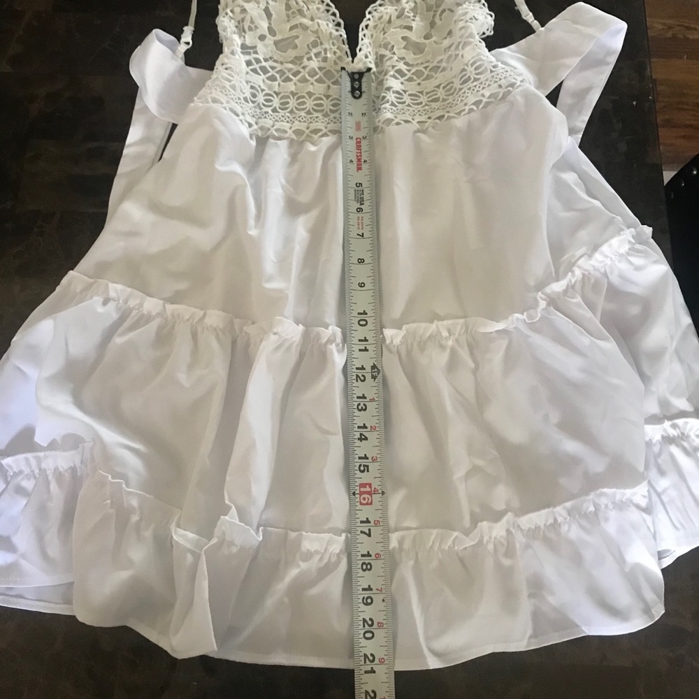 🎉3XHP🎉LAST ONE! White Lace Low Cut Party Dress! - Picture 7 of 8